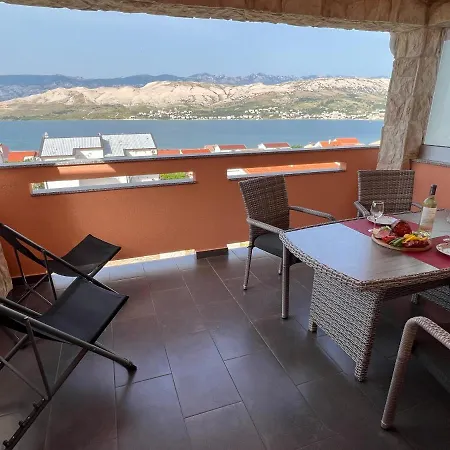 Bayview Villa Pag Pag Town Extérieur photo