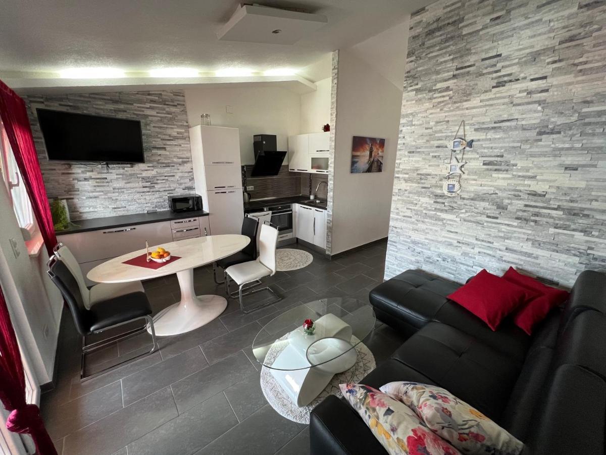 Bayview Pag Apartment