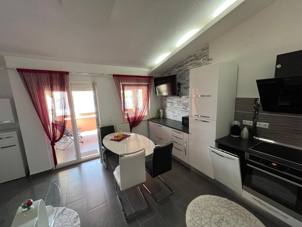 Apartment Bayview Pag Pag Town